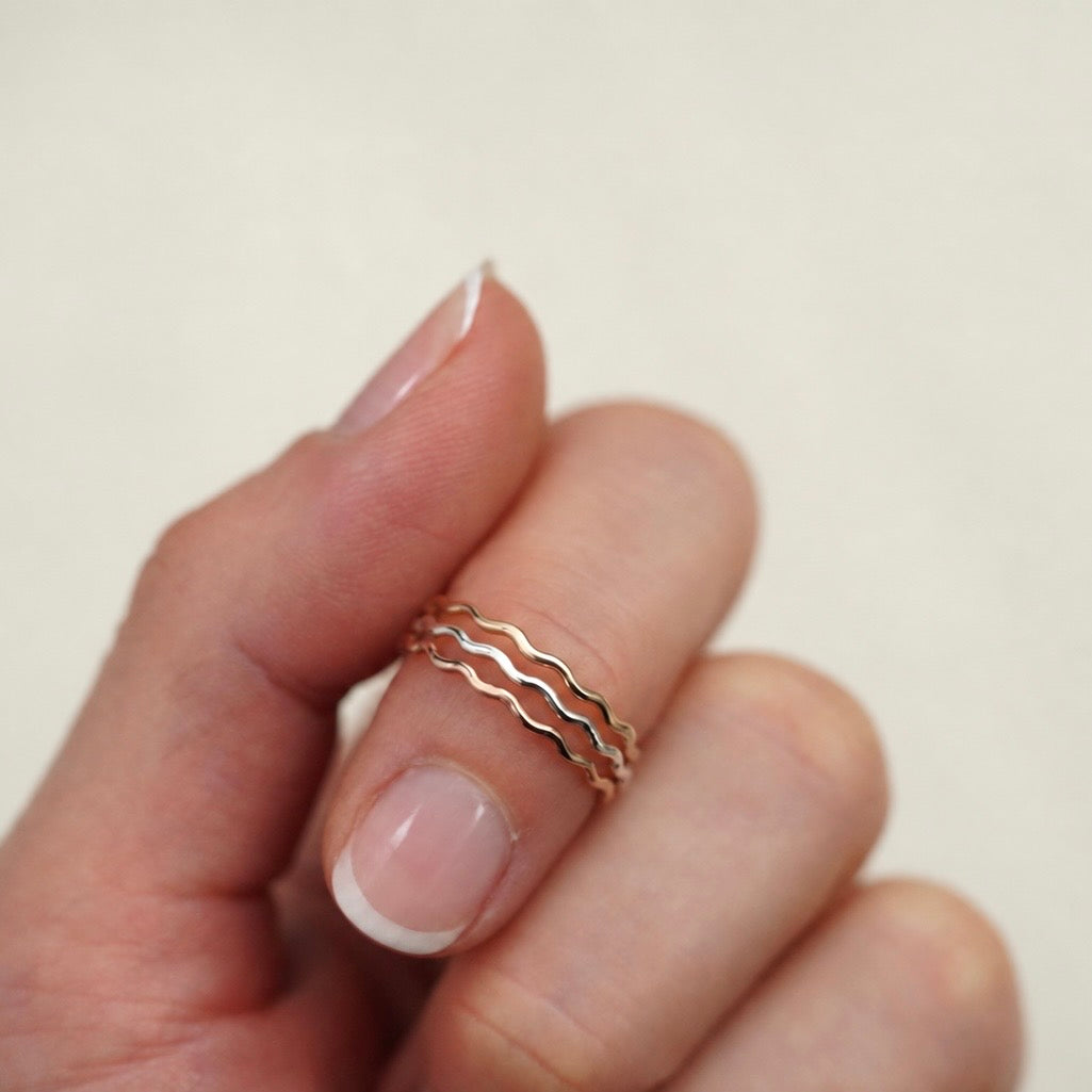 Dainty Wave Stacking Ring