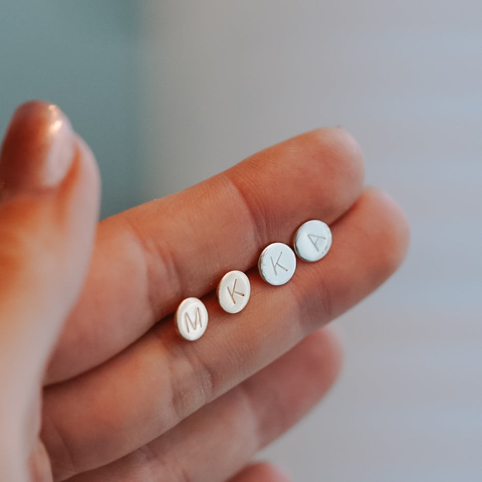 Initial Disc Single Stud Earring - Tiny Disc - 3mm Block Uppercase