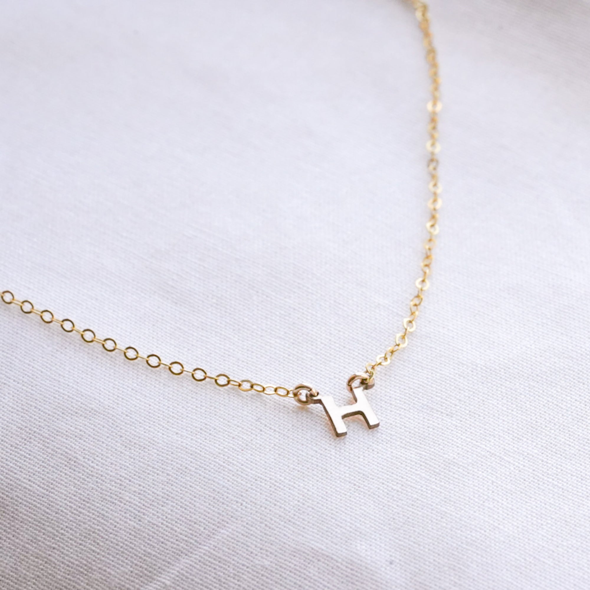 Single Love Letter Necklace - Uppercase