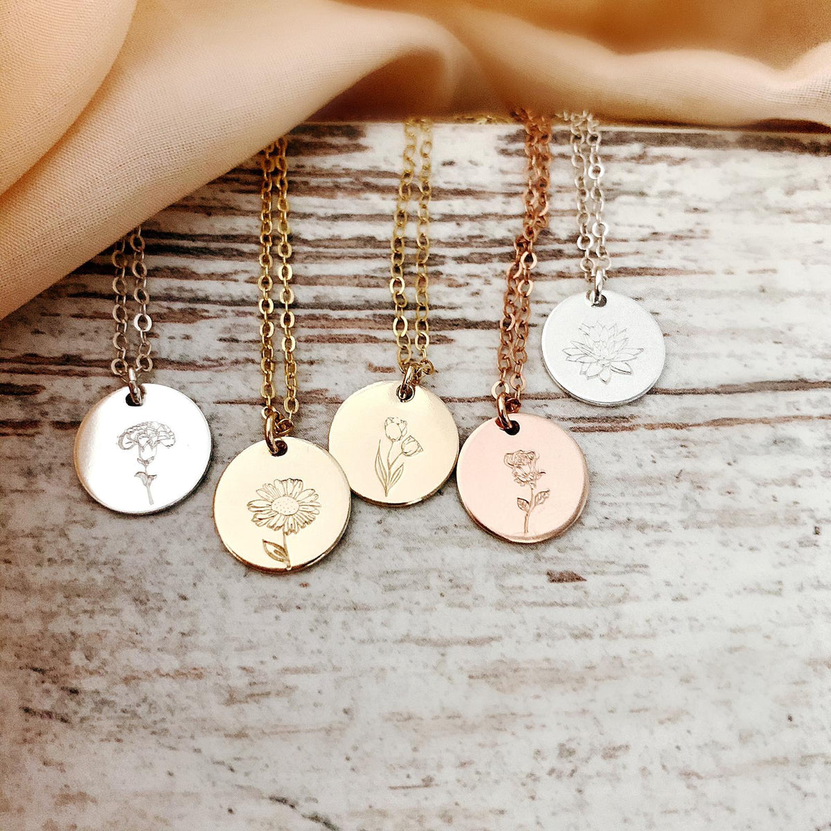 Birth Flower Necklace - Single Midi Round Disc