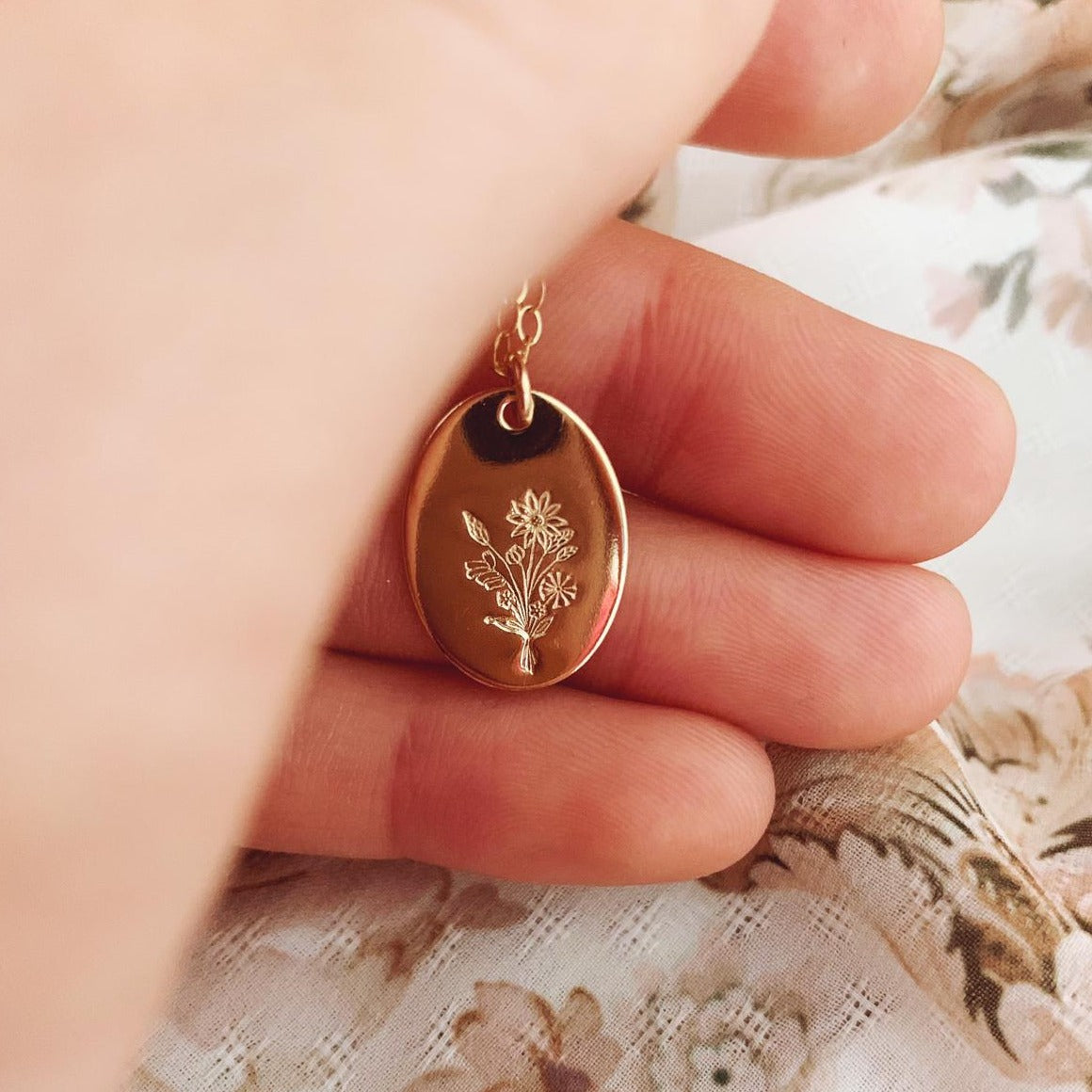 Australia Wildflowers Bouquet Necklace - Oval Disc