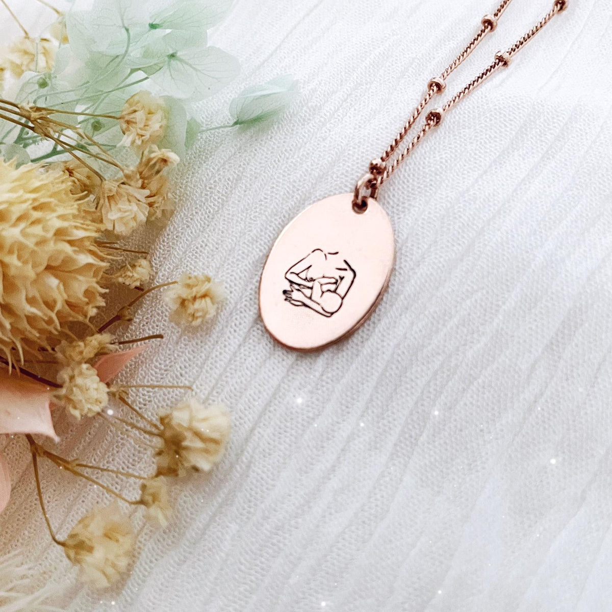 Breastfeeding Mama Necklace - Oval Disc