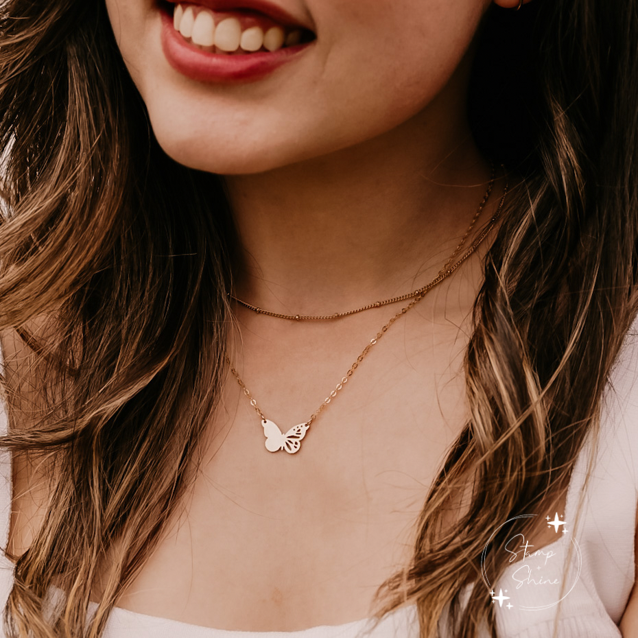 Initial hot sale necklace australia