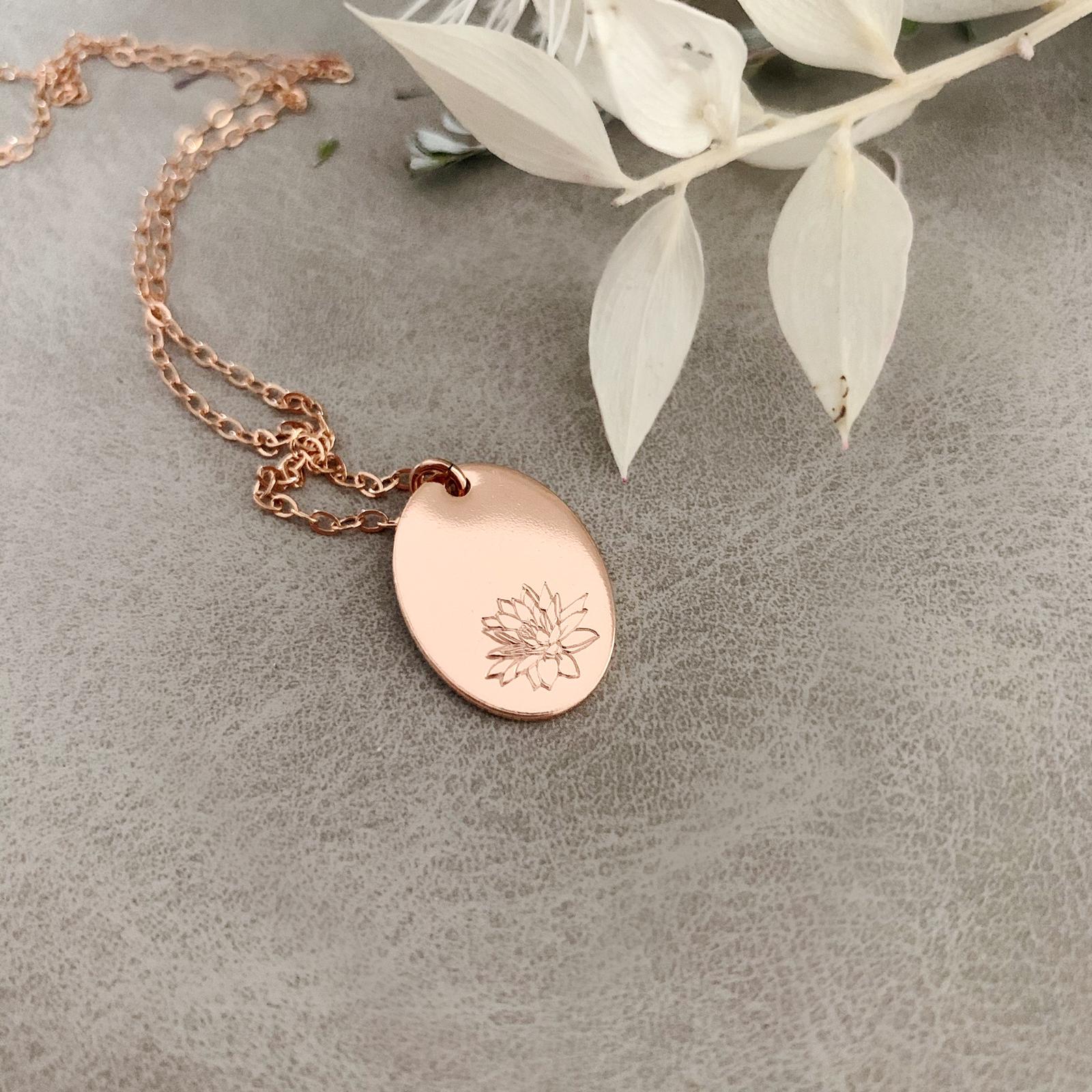 Birth Flower Necklace - 1 Flower - Oval Disc
