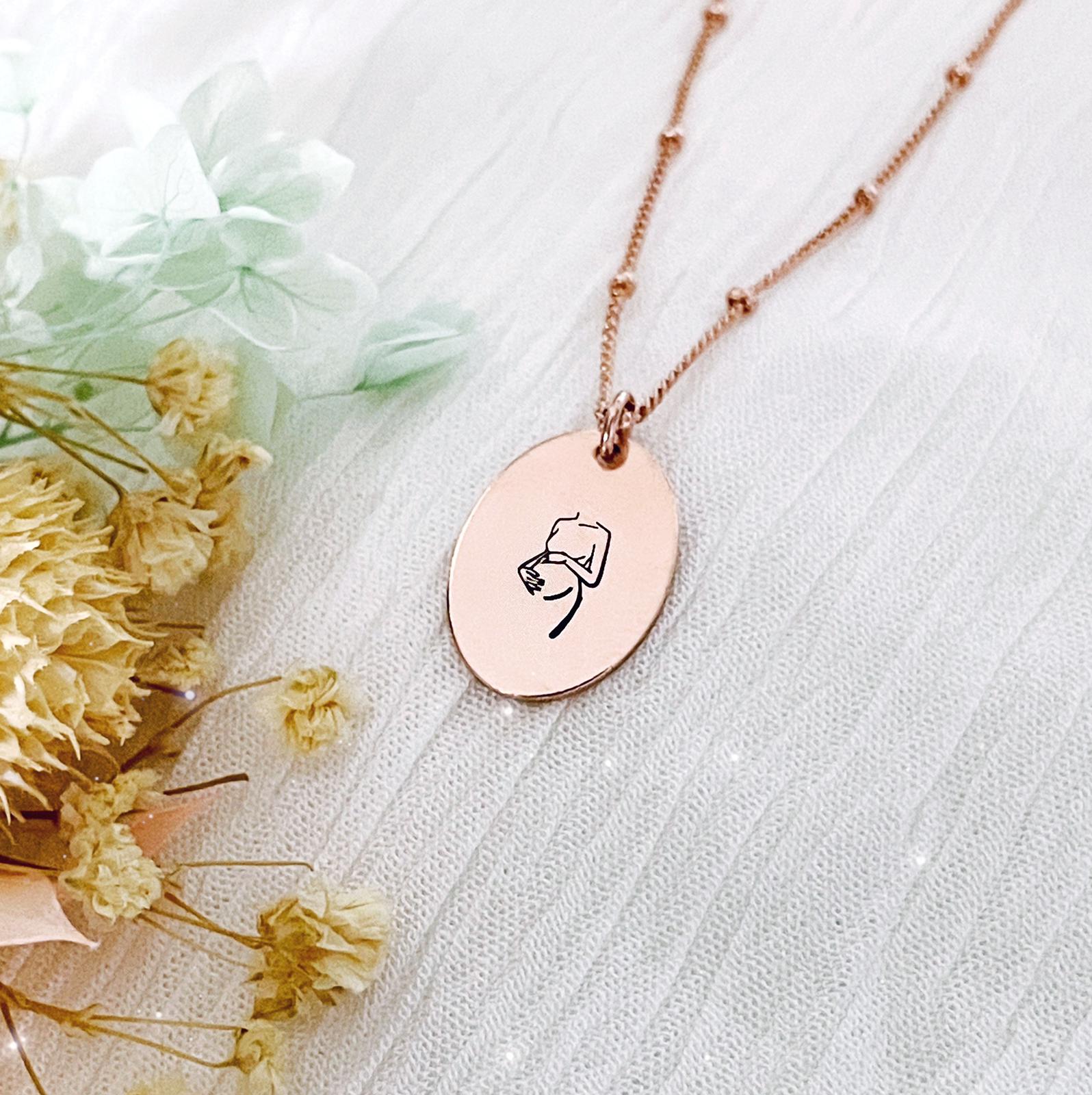 Pregnant Mama Necklace - Oval Disc