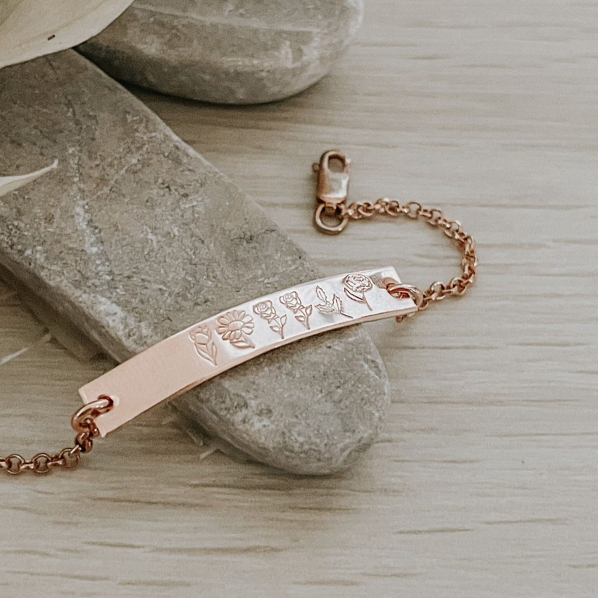 Mini Birth Flowers Bracelet - Petite Bar