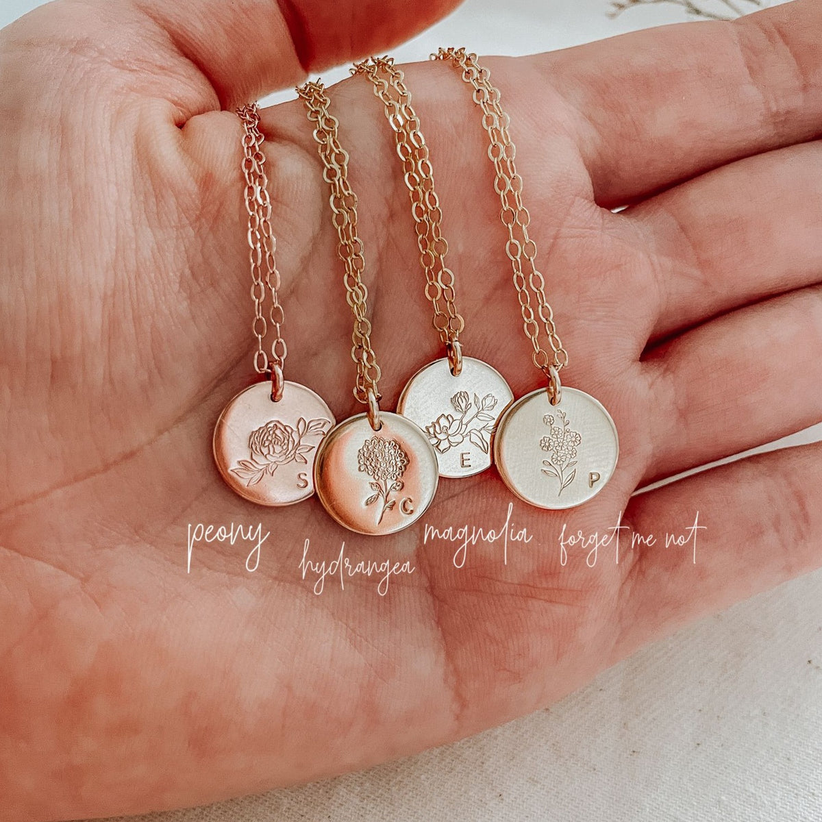 Forget Me Not Flower Disc Necklace - Midi Disc