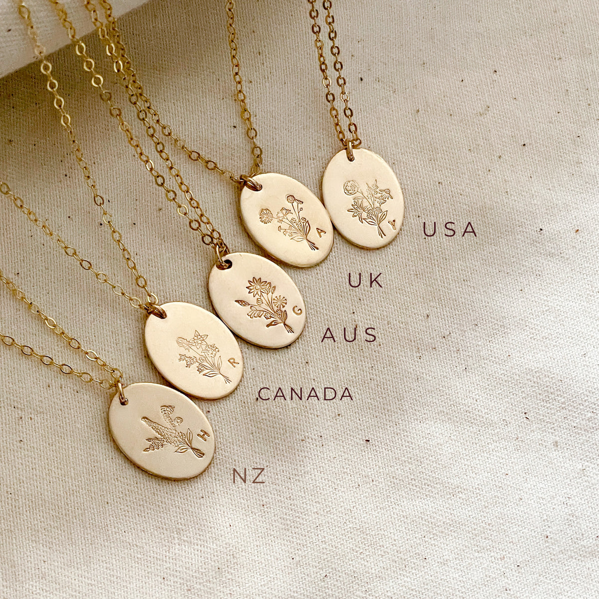 Canada Wildflowers Bouquet Necklace - Oval Disc